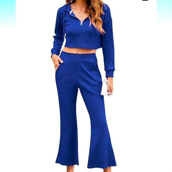 HOODIE & PANTS SET - Picture 1 of 3